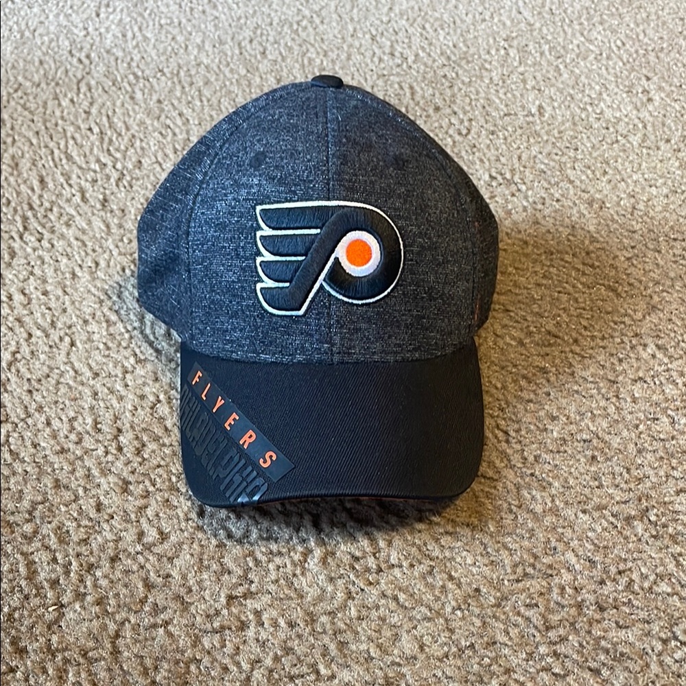 Reebok Dark Gray Flyers Cap